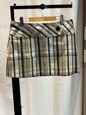 le chateau Beige, Cream & Black Plaid Mini Skirt